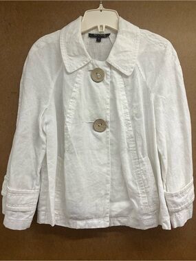 ARVIDA White Linen Button-Front Blazer with Wooden Buttons